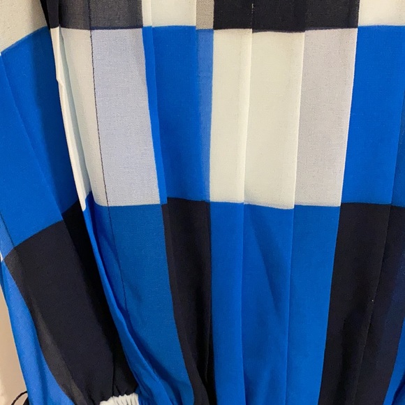 Banana Republic Blue-Patterned Pleated Dress - Picture 5 of 5